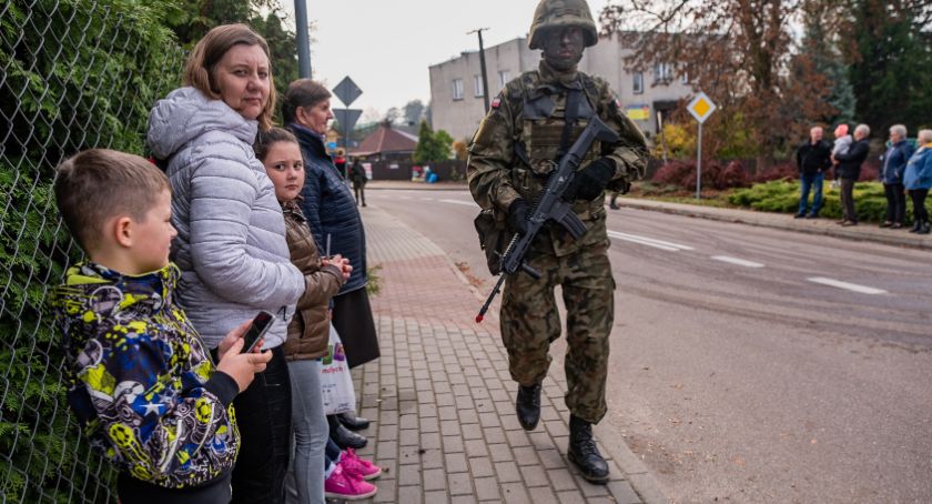 Terytorialsi patrolują ulice swoich miejscowości
