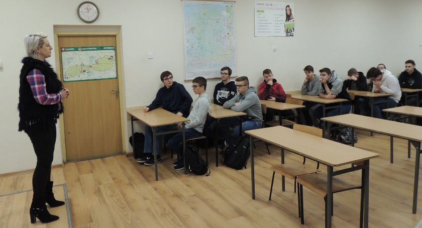 Światowy Dzień HIV/AIDS - profilaktyka w Ruszkowskim