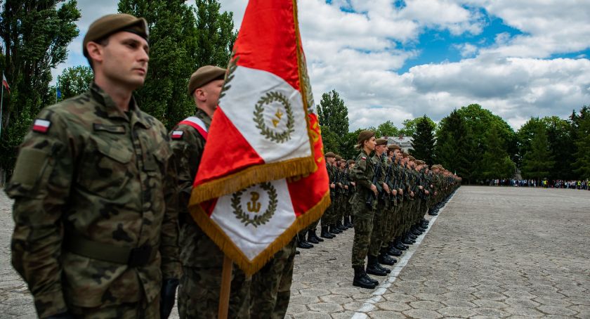 Będzie sztandar dla mazowieckich terytorialsów