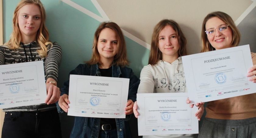 Wyróżnienie dla uczennic Prusa w ogólnopolskim konkursie #cojaczytam