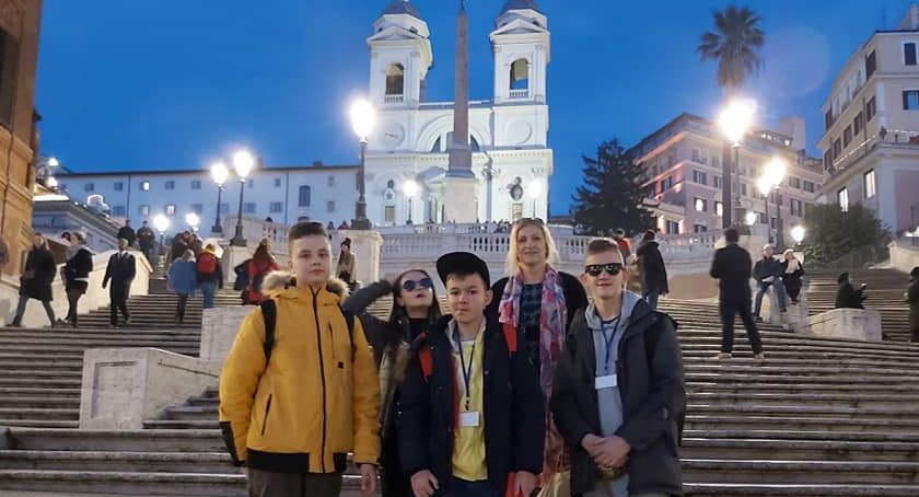 Erasmus + w Zespole Placówek Oświatowych w Winnicy akcja KA2 współpraca szkół