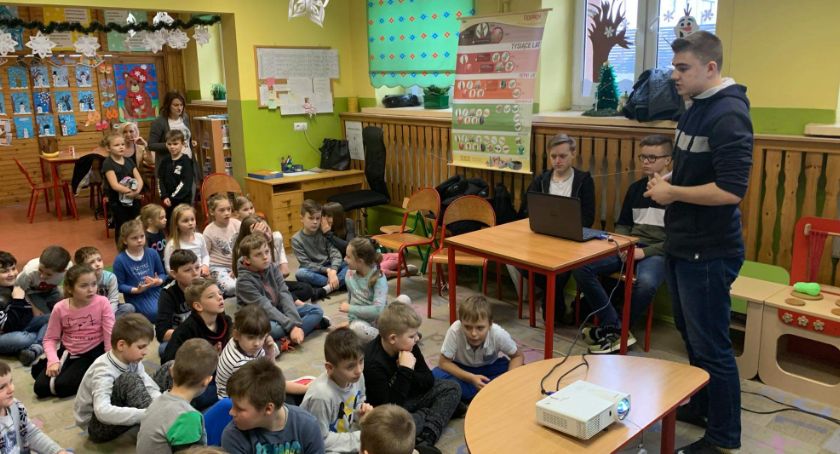 Zagubieni w sieci – warsztaty edukacyjne uczniów Ruszkowskiego