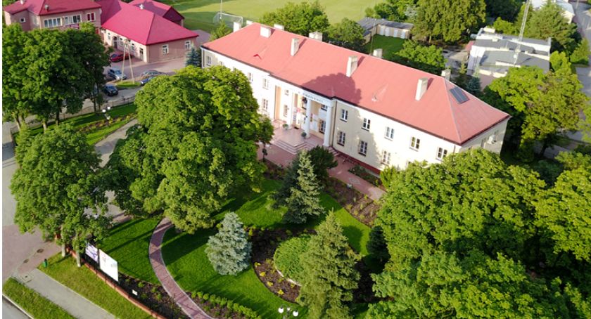 Gmina Pokrzywnica zamyka urząd, jednostki i zawiesza zajęcia sportowe