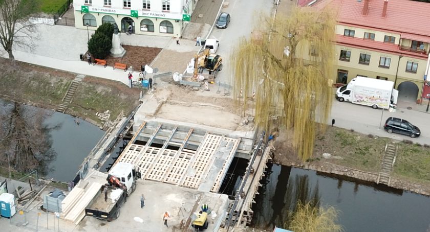 Budowa Mostu Świętojańskiego z lotu ptaka