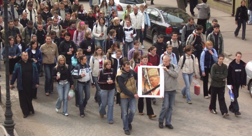 Pułtusk, 2 kwietnia 2005 roku...