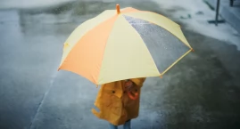 Deszcz, mgły i silny wiatr. Czeka nas prawdziwie je…