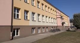 Dotacje dla Pułtuska na remont szkoły i zabytkowej kamienicy