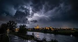 Nadciągają burze z gradem i silnym wiatrem. Żółty al&hellip;