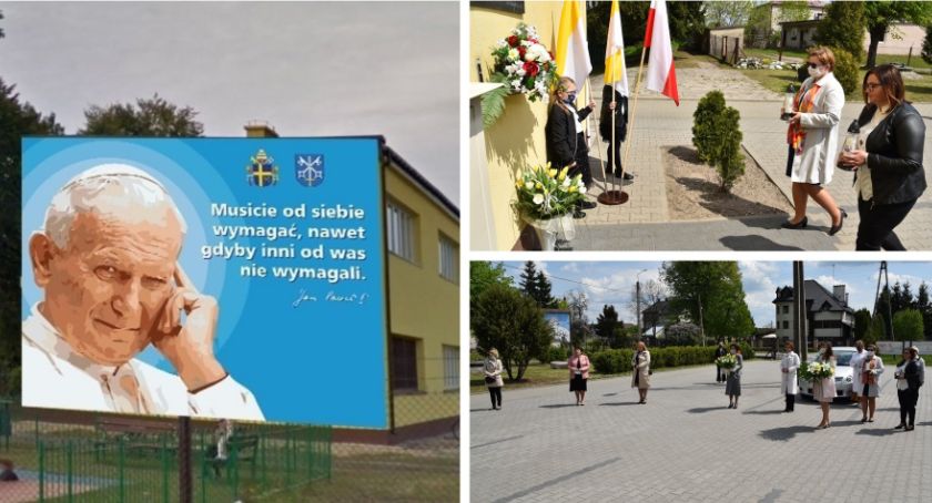 Papież na muralu