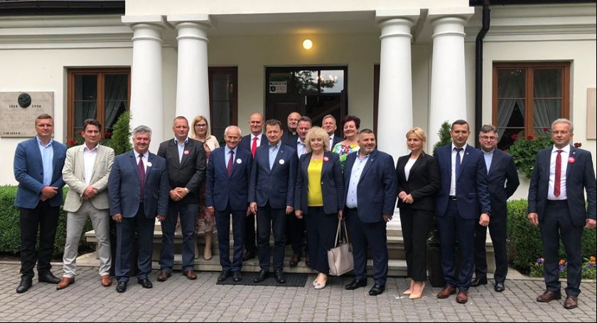 Minister obrony narodowej w Garwolinie i Miętnem