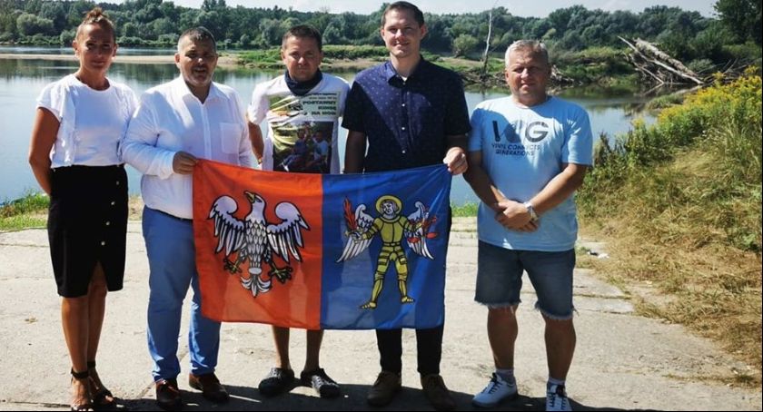 Samotny rejs po Wiśle – Jacek Balcerek odwiedził powiat