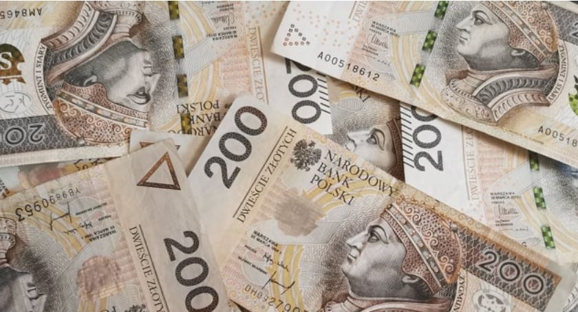 ZUS: Pierwsze przelewy w ramach bonu na kontach firm
