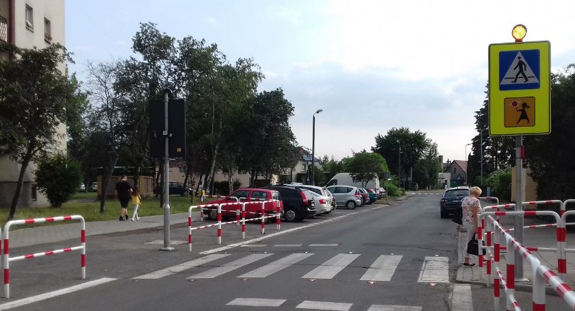 Sprawdzili bezpieczeństwo w rejonie szkolnych dróg