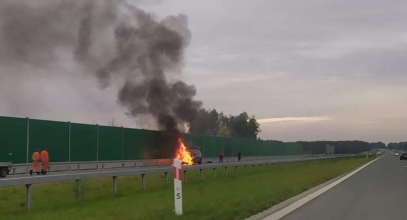 S17 – Samochód w ogniu