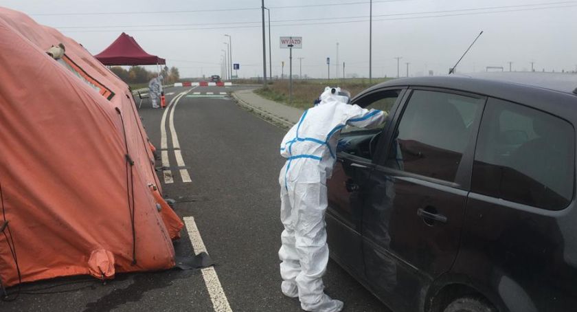 Mobilny punkt badań na COVID-19 będzie czynny dłużej