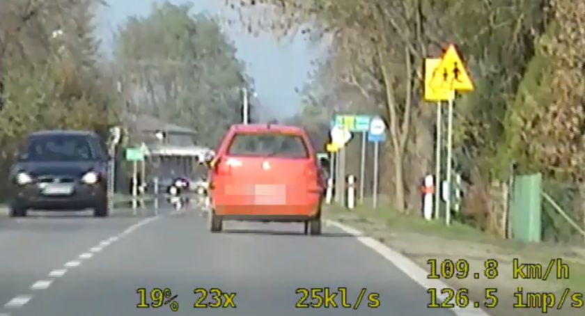 Dostał 16 punktów i stracił prawko – Nagranie z policyjnego wideorejestratora 