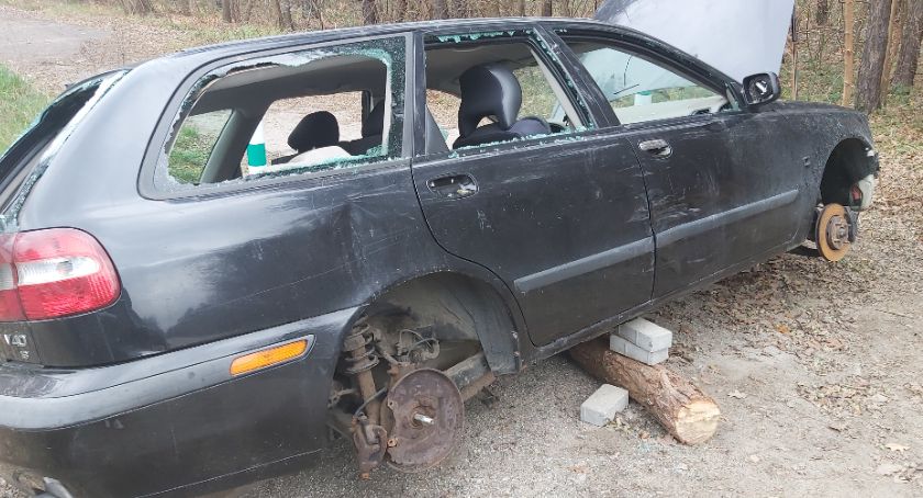 Kto odholuje porzucone volvo? 