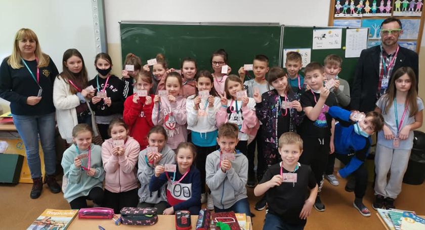 E-legitymacje w garwolińskiej podstawówce