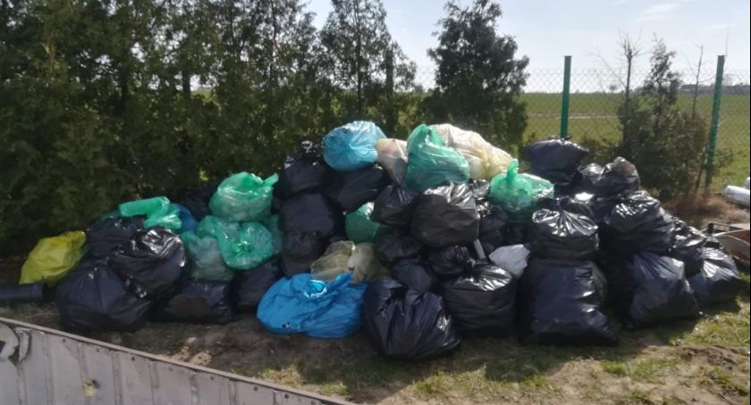 Zabytkowy park posprzątany