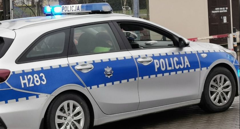 Potrącenie pracownika odbierającego odpady 