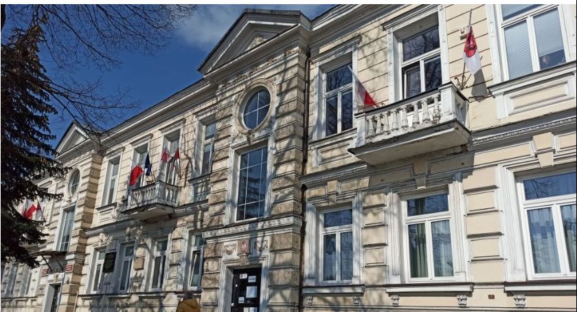 Wakacyjna zmiana godzin pracy Urzędu Miasta w Garwolinie