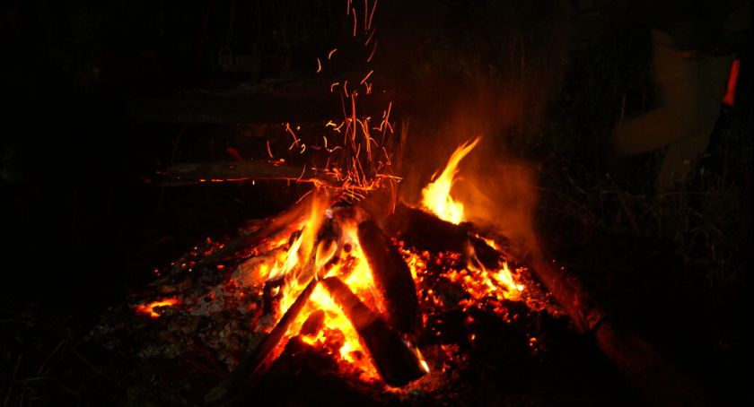 Powędrują nocą w wyjątkowym celu