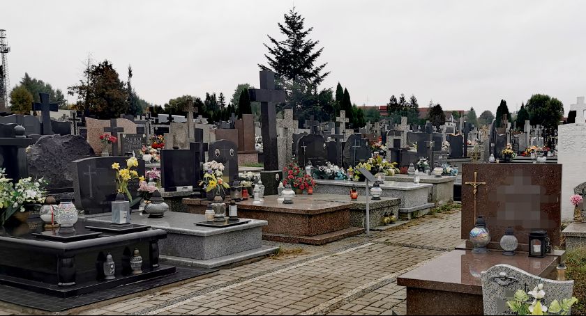 Podczas wizyt na cmentarzach zachowajmy ostrożność 