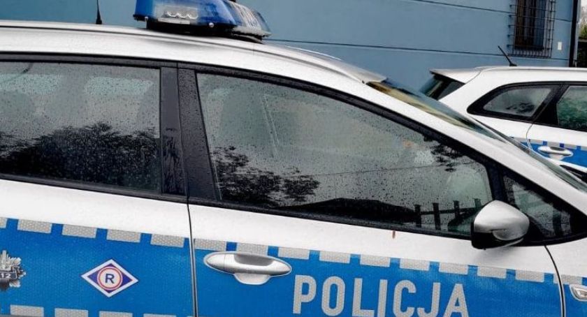 Pijany wjechał do rowu
