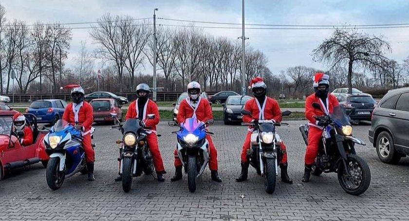 Motocyklowi Mikołaje odwiedzą dzieci
