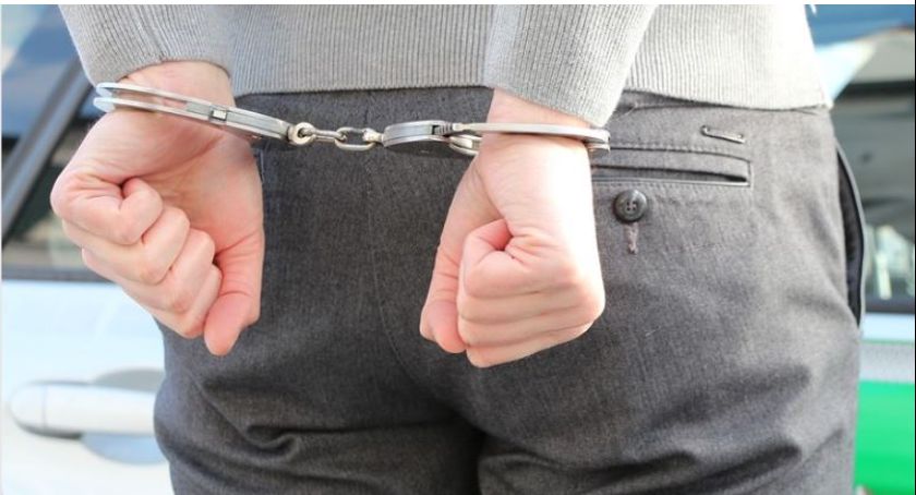 19-latek aresztowany za włamanie i narkotyki