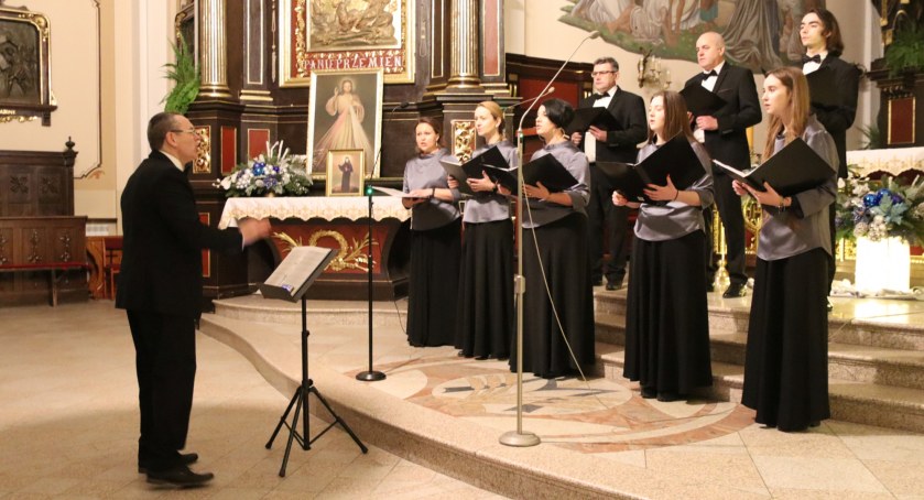 Koncert kolęd w wykonaniu Chóru Żelechowa