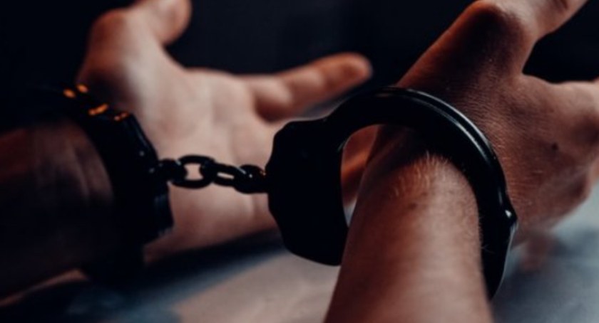 Kolejni poszukiwani w rękach policjantów