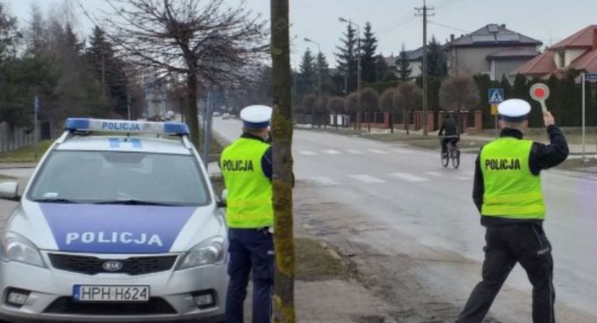 Pędził 118 km/h – Dostał 2000 zł mandatu, 10 punktów i stracił prawo jazdy