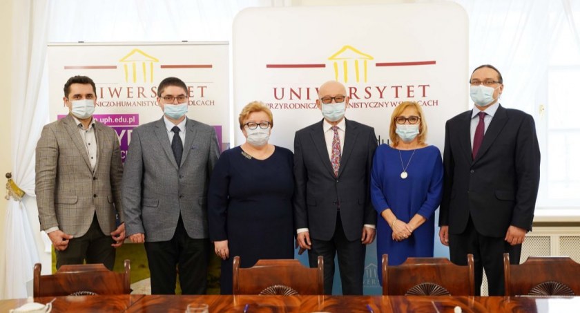 Dwójka współpracuje z UPH w Siedlcach