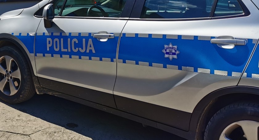 22-latek miał przy sobie narkotyki. Groził policjantom, bo chciał, by odstąpili od czynności 