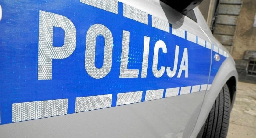  19-latek stwarzał zagrożenie dla członków rodziny. Dostał nakaz natychmiastowego opuszczenia miejsca zamieszkania