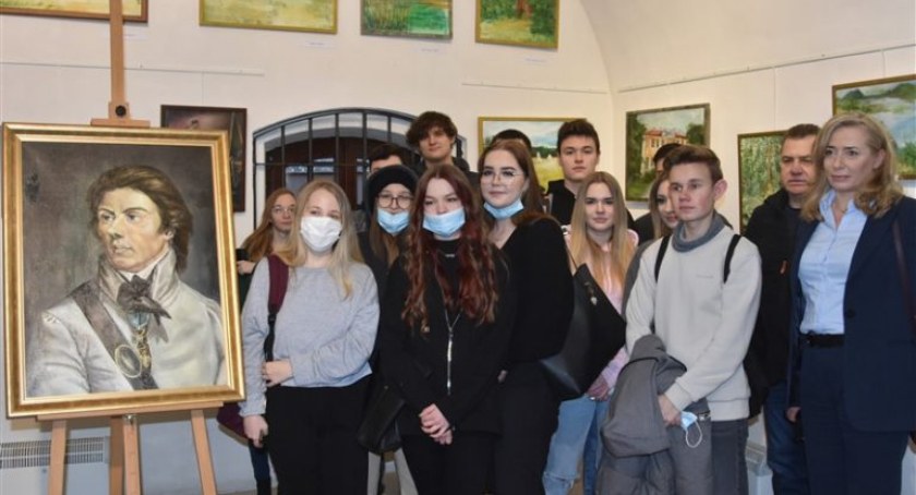 Wystawa prac garwolińskich plastyków w Muzeum Niepodległości w Warszawie