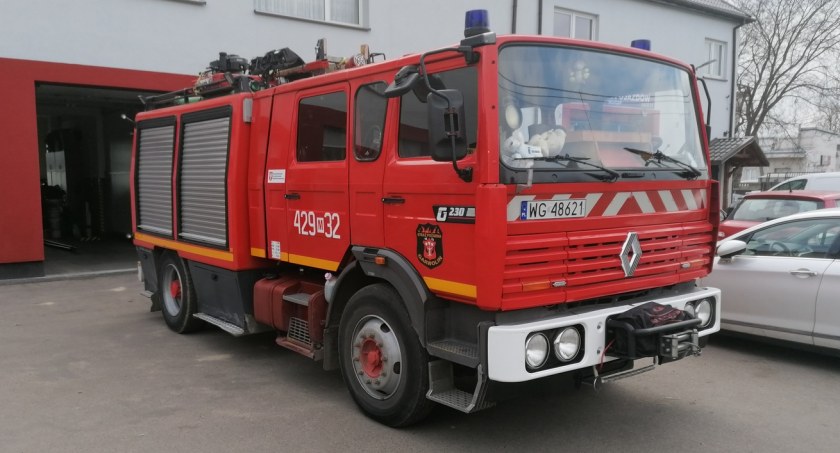 Strażacy sprzedają samochód 