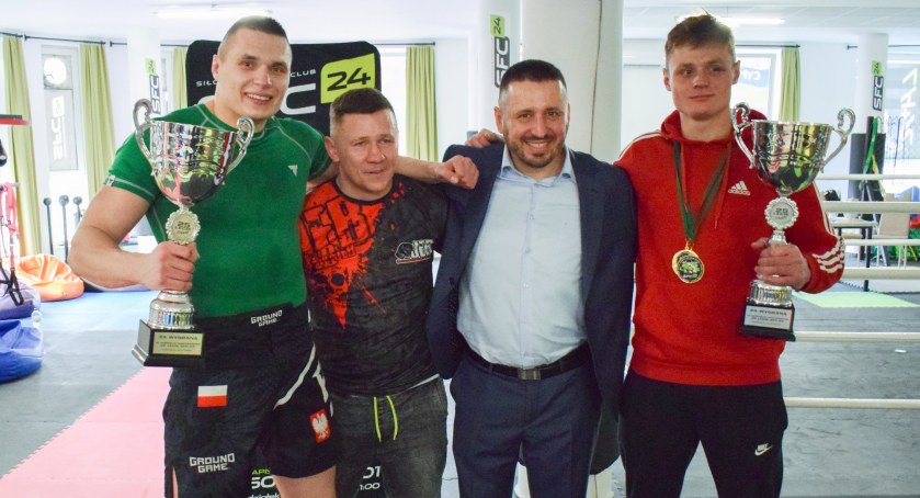 Arkadiusz Brzuszek i Mateusz Hys zwycięzcami gali boksu w Garwolinie