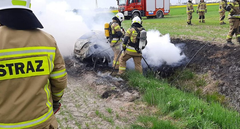 Tragiczny wypadek i pożar samochodu – 37-latek zginął w płomieniach