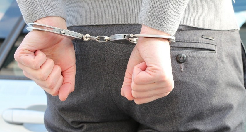 31-latek zaatakował policjanta 
