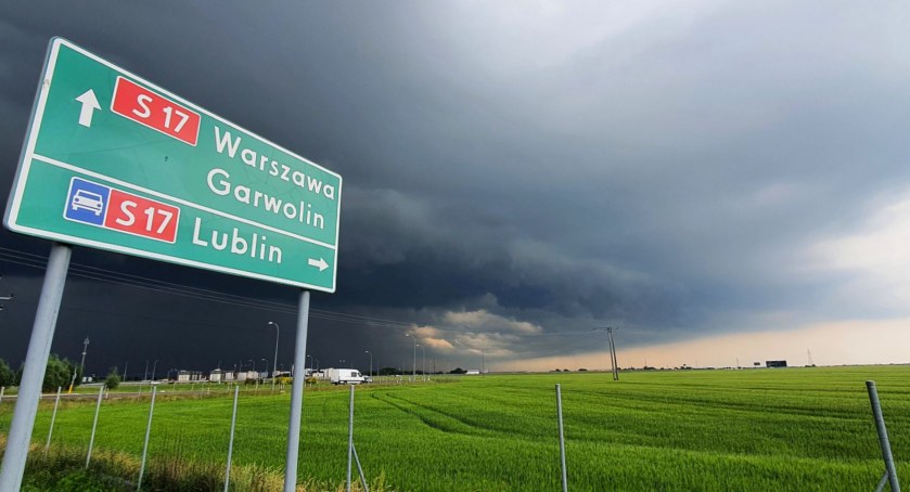 Uwaga! Nadchodzą burze z gradem i silne porywy wiatru!