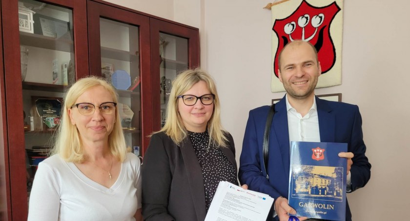 E-deklaracje w Garwolinie coraz bliżej - Burmistrz podpisała umowę