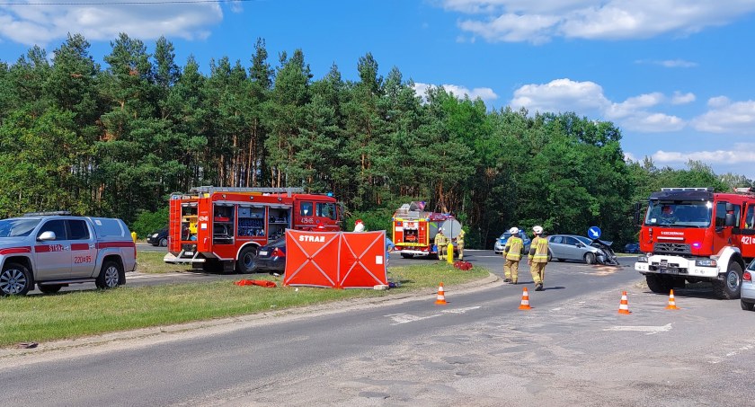 Wypadek na skrzyżowaniu w Wildze − 5 osób w szpitalu!