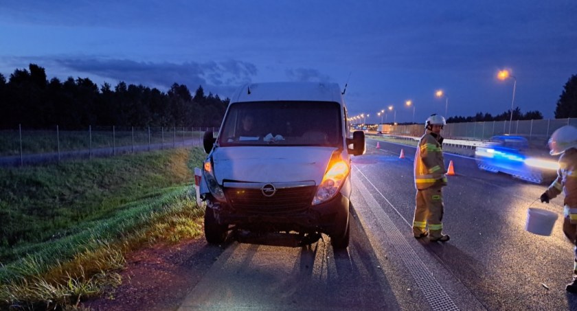 Nocna kolizja na S17