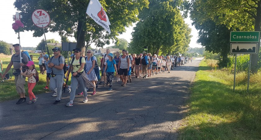 Pielgrzymi wyruszyli z Czarnolasu