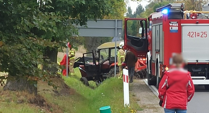 Ciągnik w rowie – Traktorzysta miał prawie 4,5 promila!