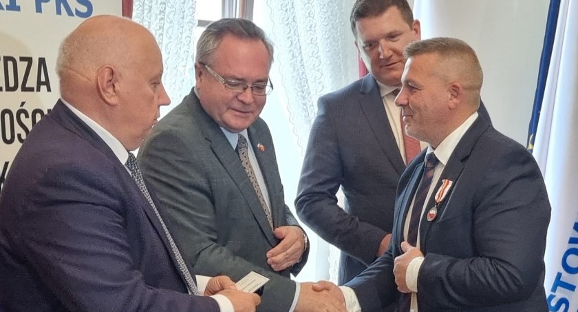 Mirosław Walicki odznaczony medalem Zasłużony dla Transportu Publicznego RP