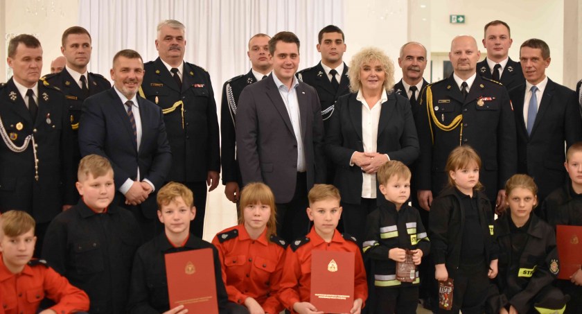 Młodzieżowe Drużyny Pożarnicze z promesami