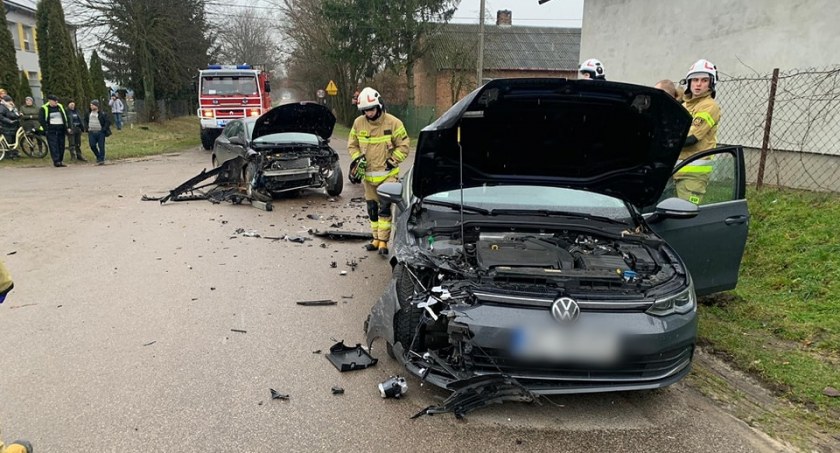 Kolizja renault z volkswagenem